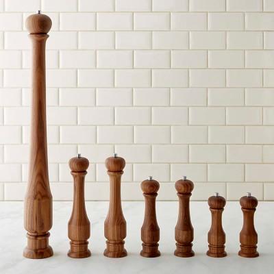7" Set - Williams Sonoma Traditional Walnut Wood Salt & Pepper Mills