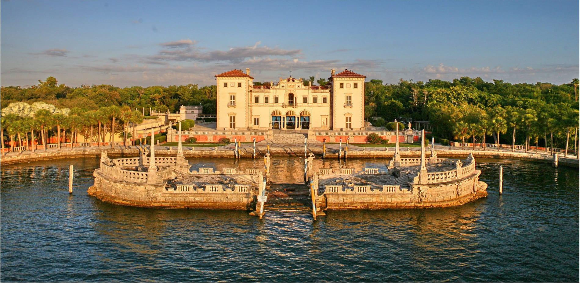 The Wedding Website of Cinthia Suissa and Patrick Benhaim