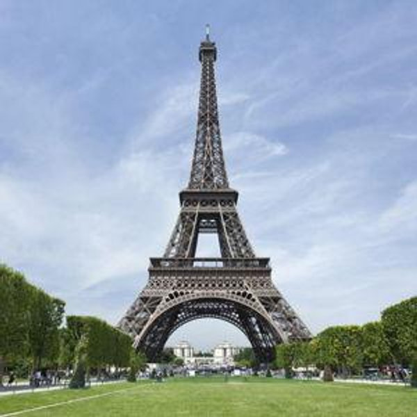 The Eiffel Tower & Champagne