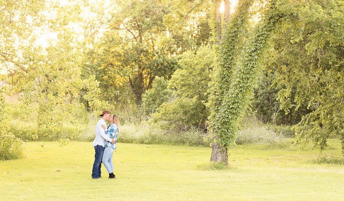 Shannon Taylor and Camden Burrows' Wedding site