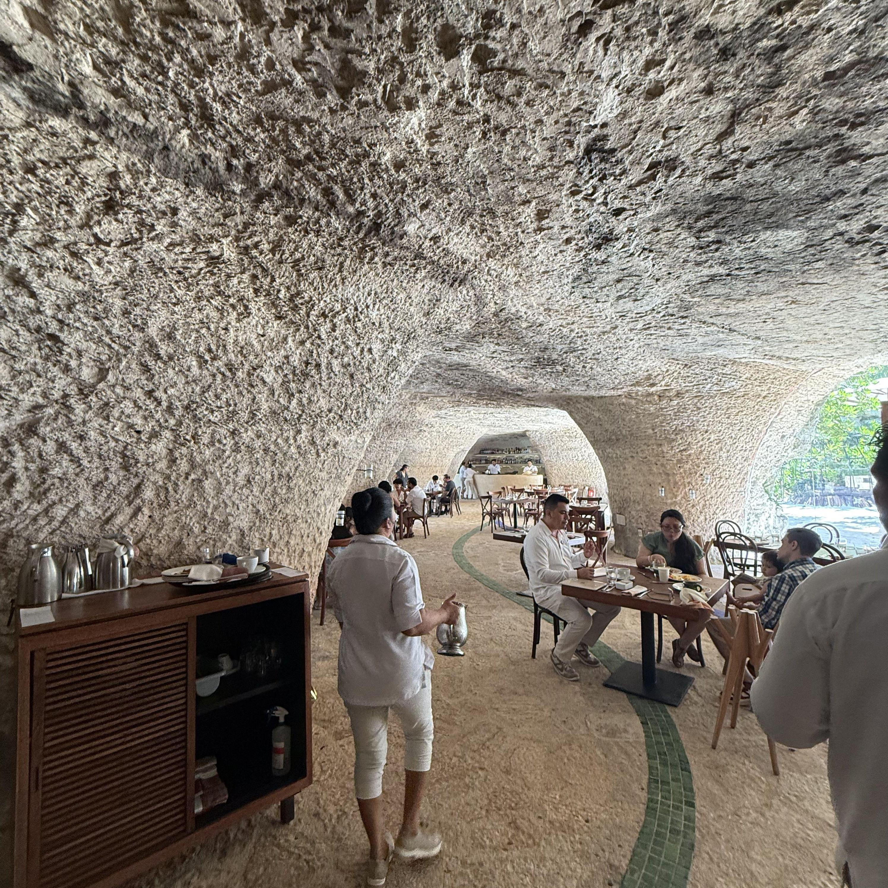 las cuevas restaurant