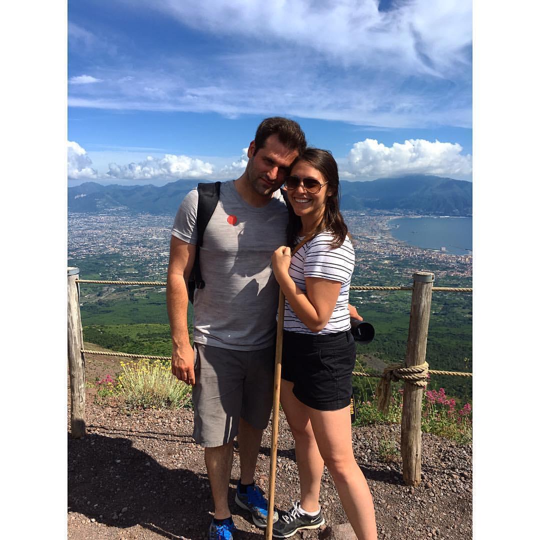 hiking mt. Vesuvius