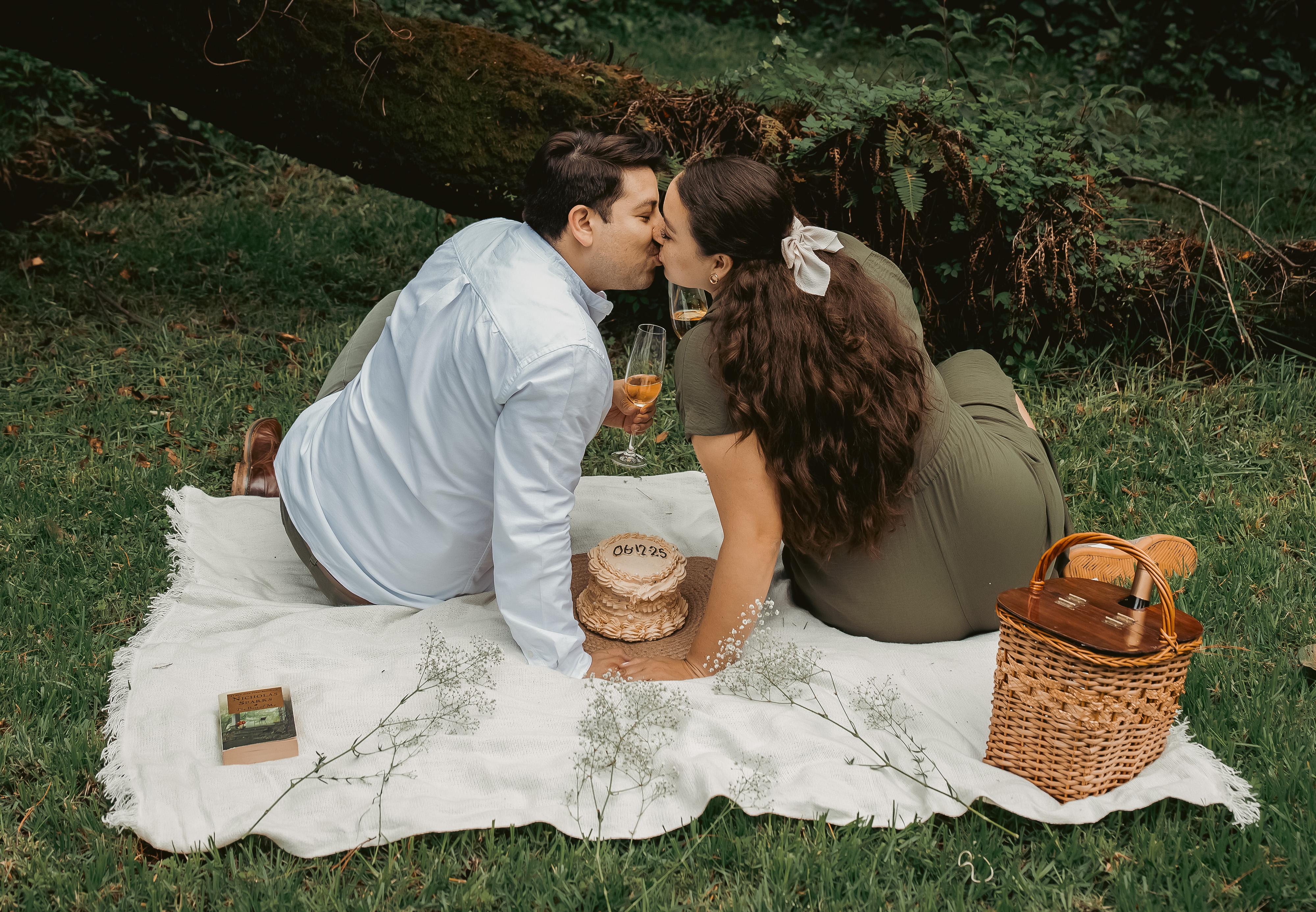 The Wedding Website of Mayra Gonzalez and Moha Tellez