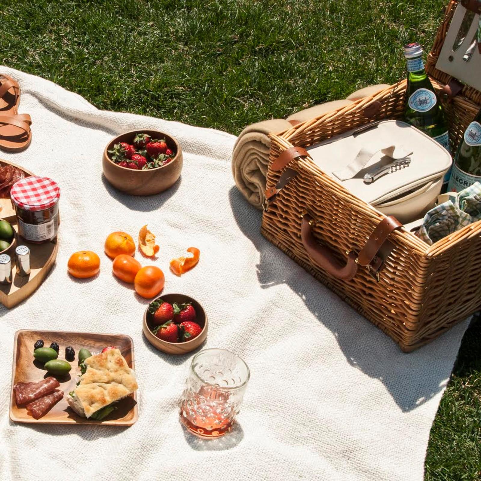 Picnic at Ascot, 2Person Gazebo Cheshire Basket with Coffee Set and Blanket Zola