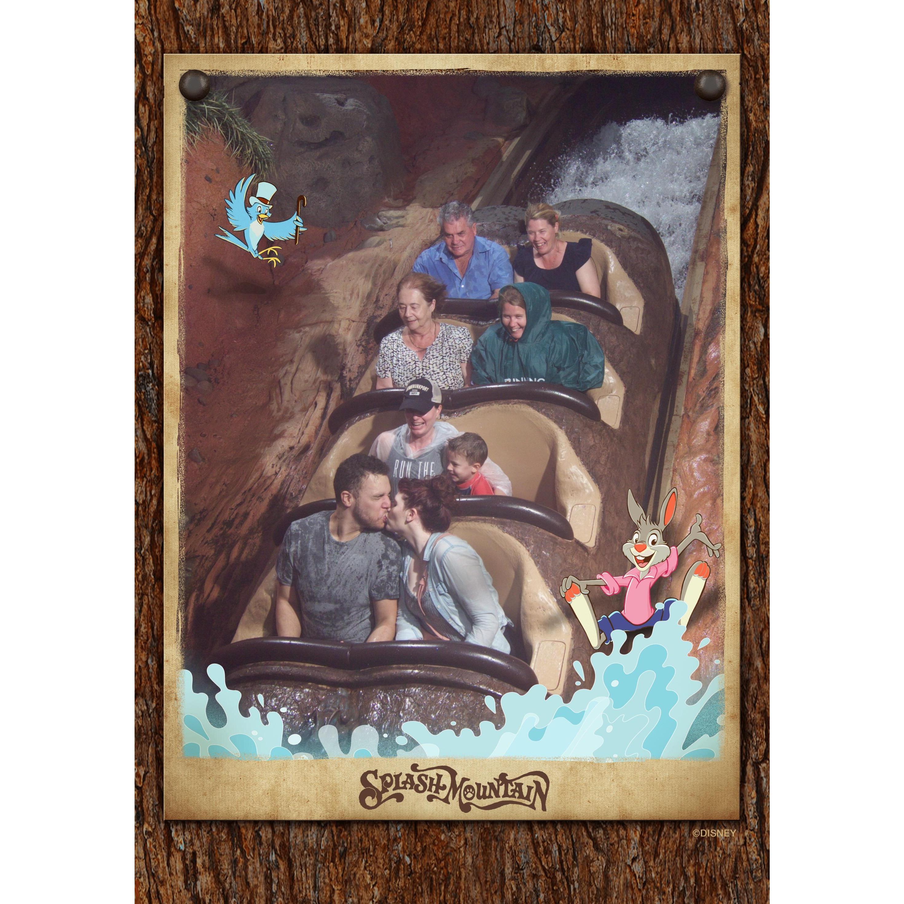 Not even Splash Mountain can "dampen" our love
(Magic Kingdom)