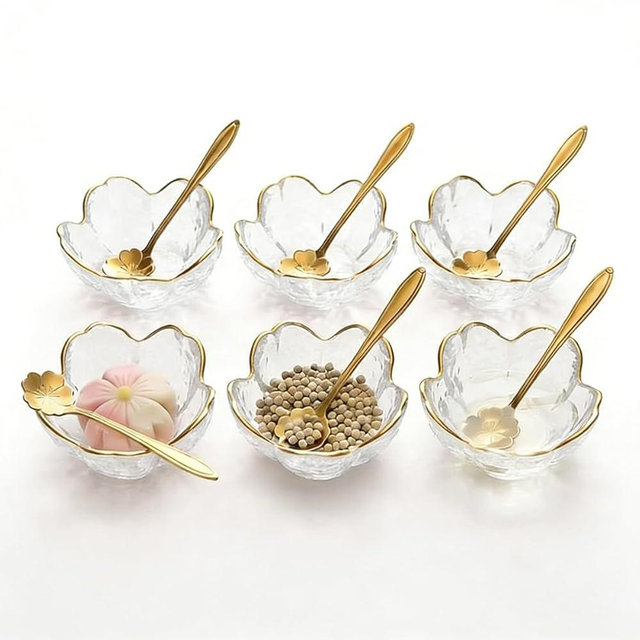 ZAJINJABD 3.3“ Small Sakura Dipping Bowls Set with Gold Spoons，Clear Glass Sauce Dishes with Gold Trim for Soy Sauce, Sushi, Snacks, and Party Appetizers（6 Bowls+6 Spoons）