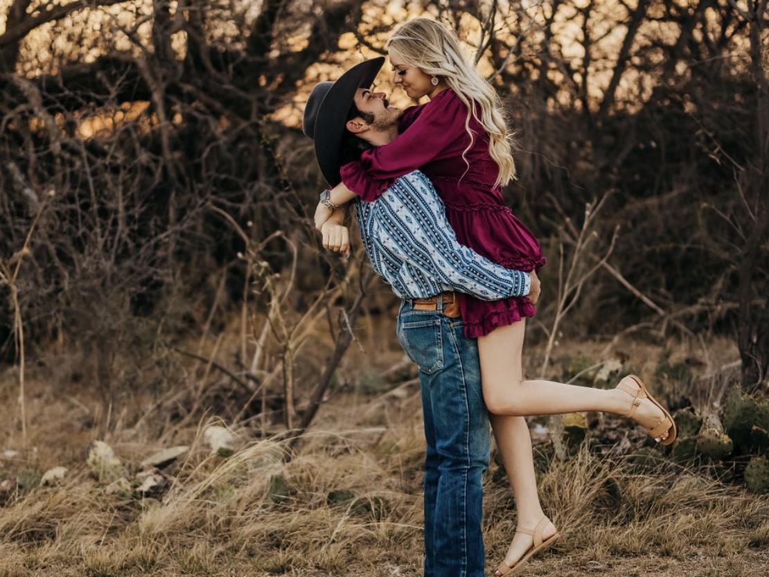 The Wedding Website of Skylar Williams and Hunter Seaton