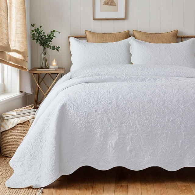 Brandream Atelier White Quilt Set Cotton Queen Size Sculpted Botanical Stitching with Signature Scalloped Edge Heirloom Quilt Set 3-Piece