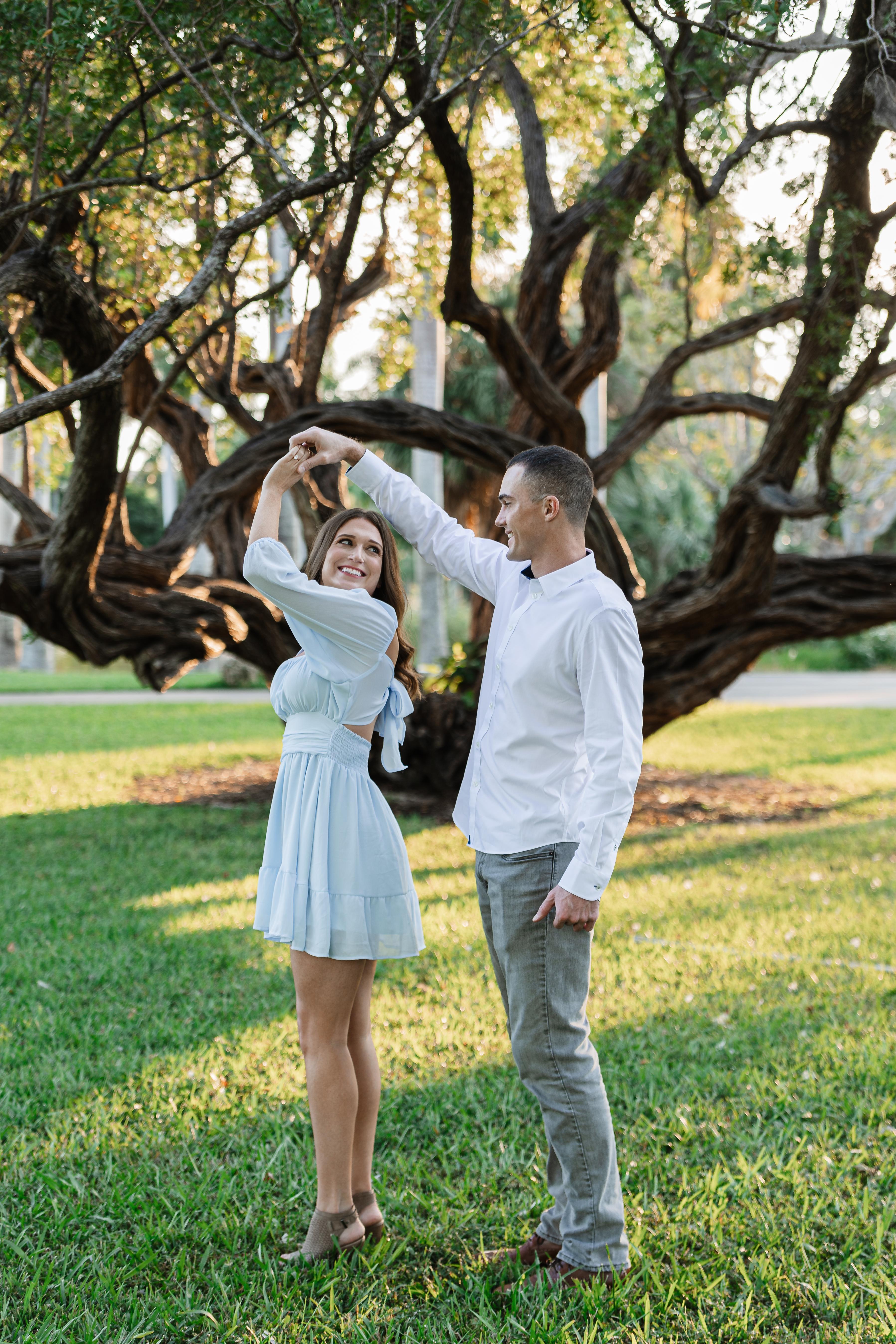 The Wedding Website of Sara Saunders and Brian Saunders