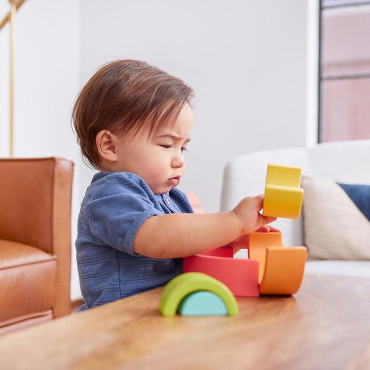 Lovevery, Montessori Rainbow Stacker | Zola Baby