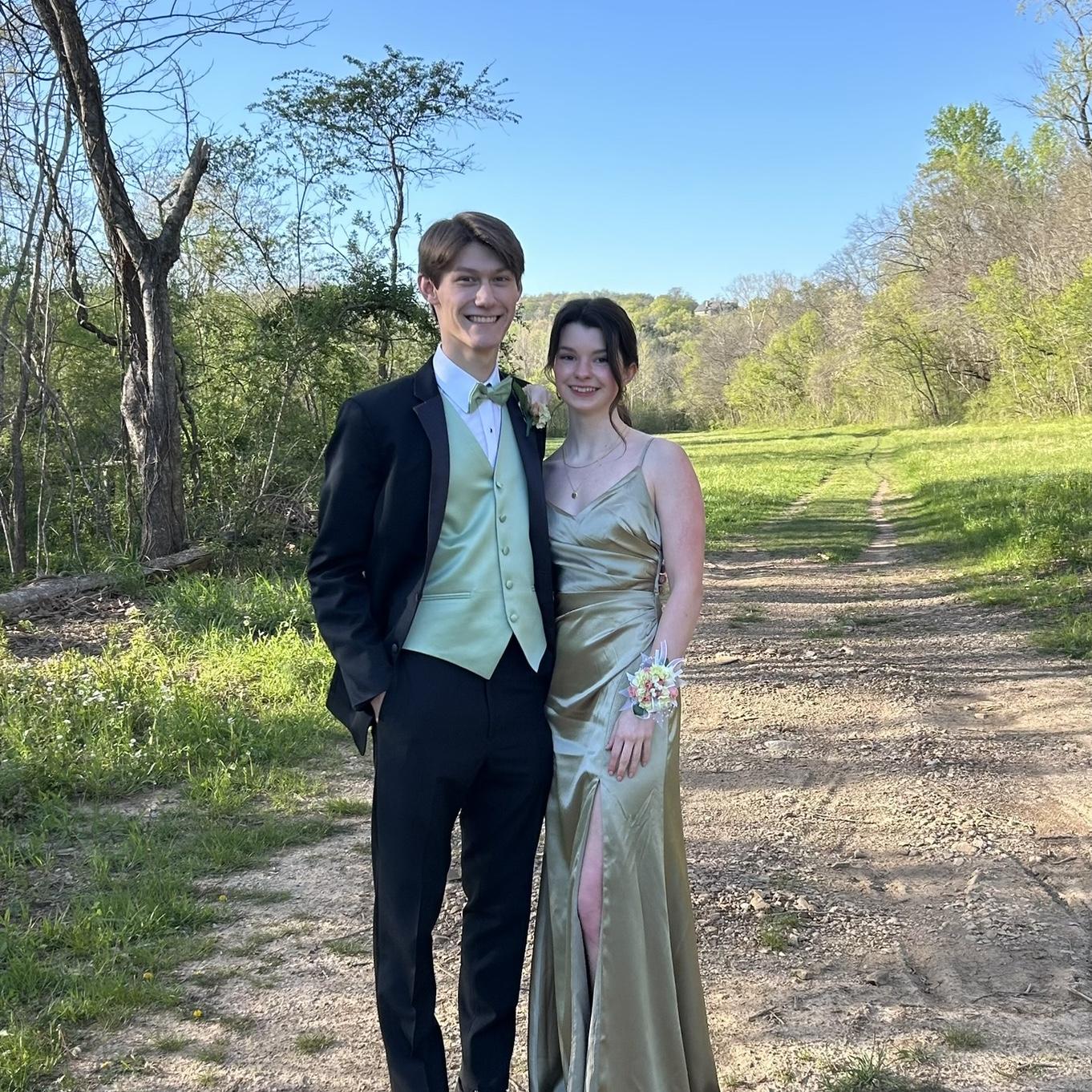 We can clean up pretty good! 
Senior Prom