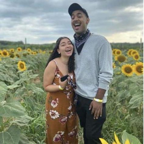 First official date at a sunflower field 🌻💛