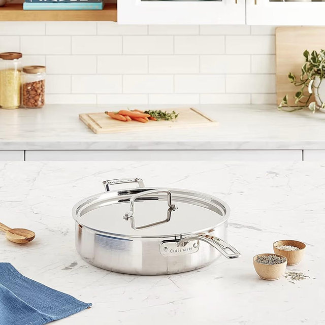 Cuisinart MCP33-30HN MultiClad Pro Triple Ply 5.5-Quart Saute Skillet, Sauté Pan w/Helper & Cover