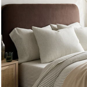European Linen Duvet Cover Set - Willowleaf/White Stripe - Full/Queen in