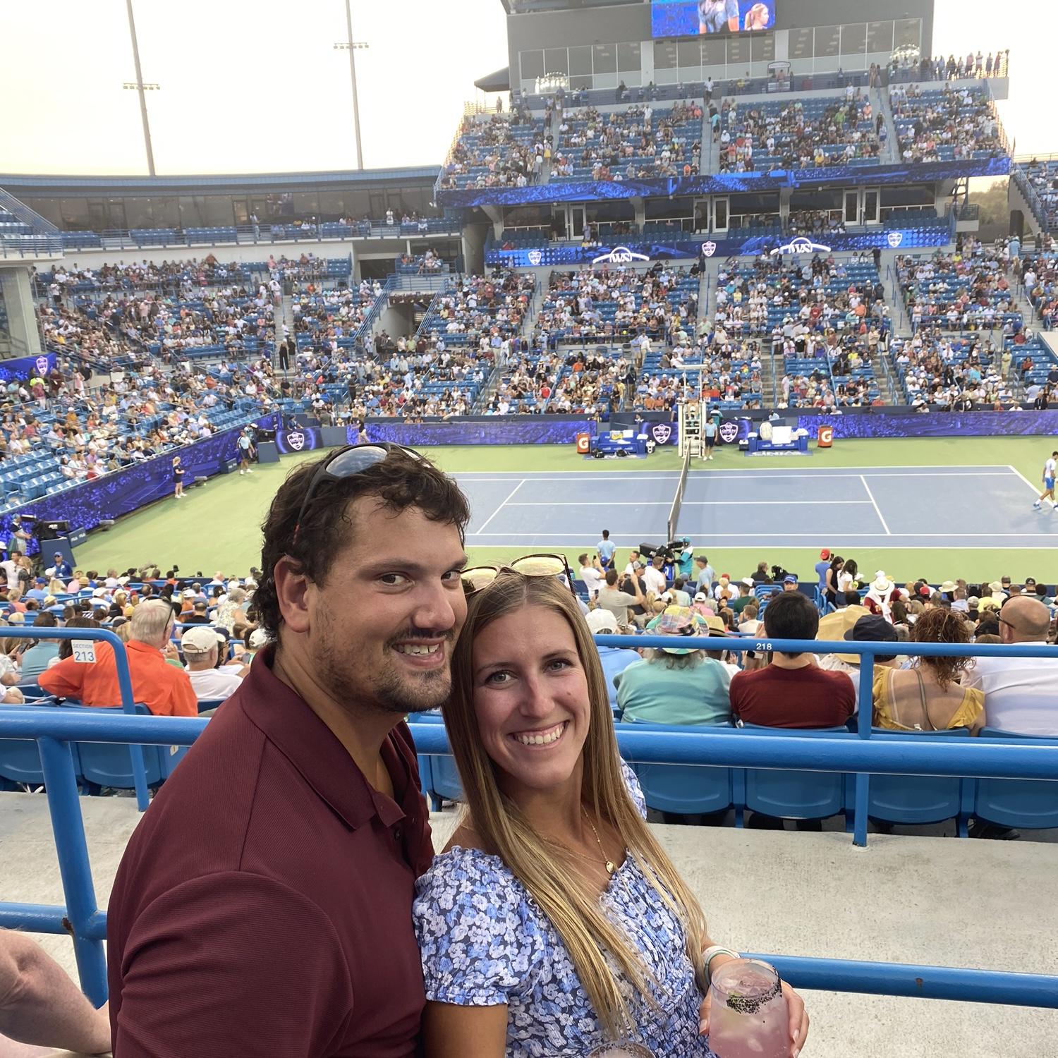 One of my favorite things to do every year is go to the western and southern open with my Family! Ben always makes an effort to take interest in my hobbies and now he’s a true tennis fan himself ;)