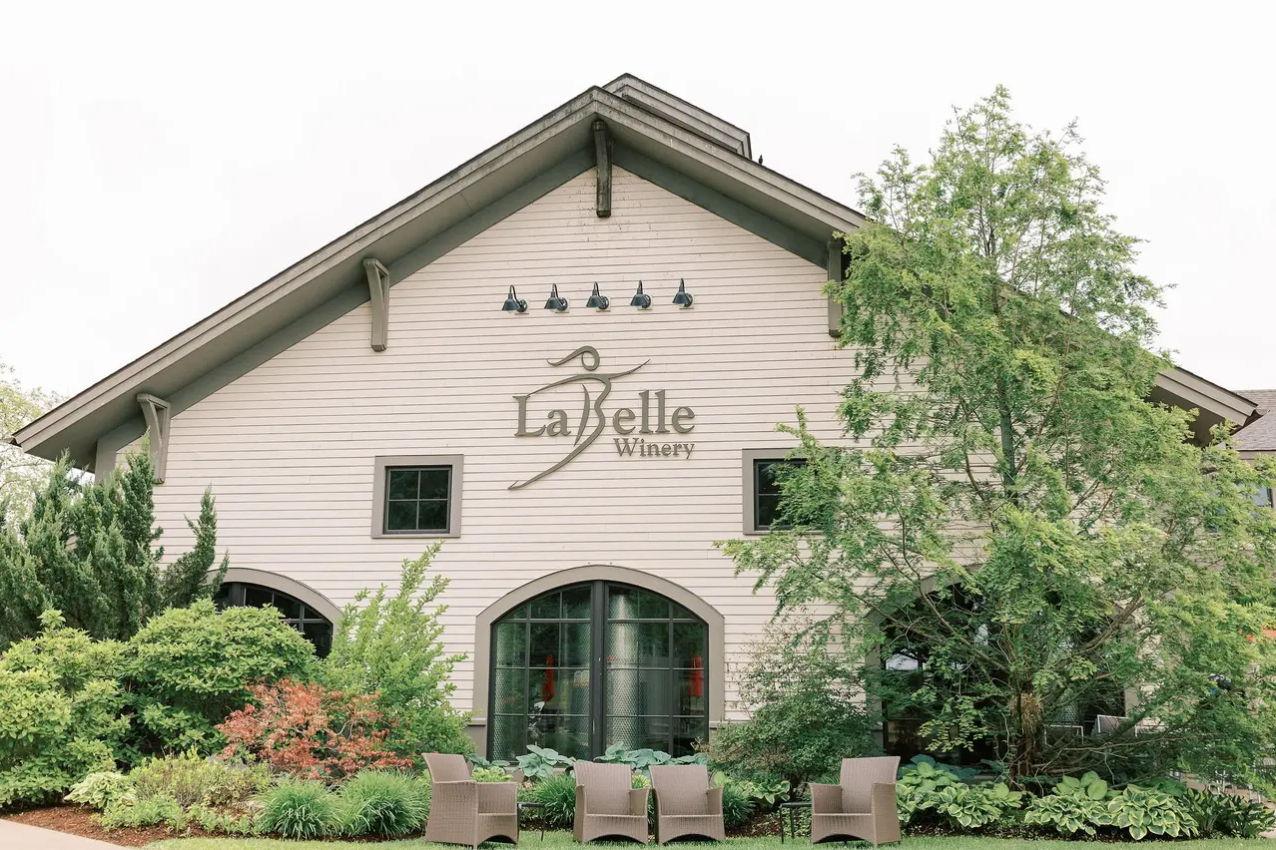 The Wedding Website of Emily Savlov and Andy Tenhagen
