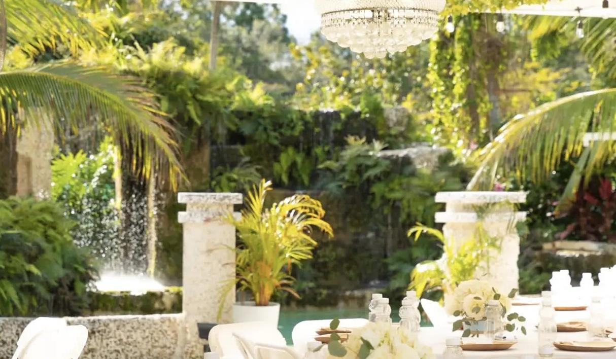 The Wedding Website of Paola Caudill and Raymond Loftis