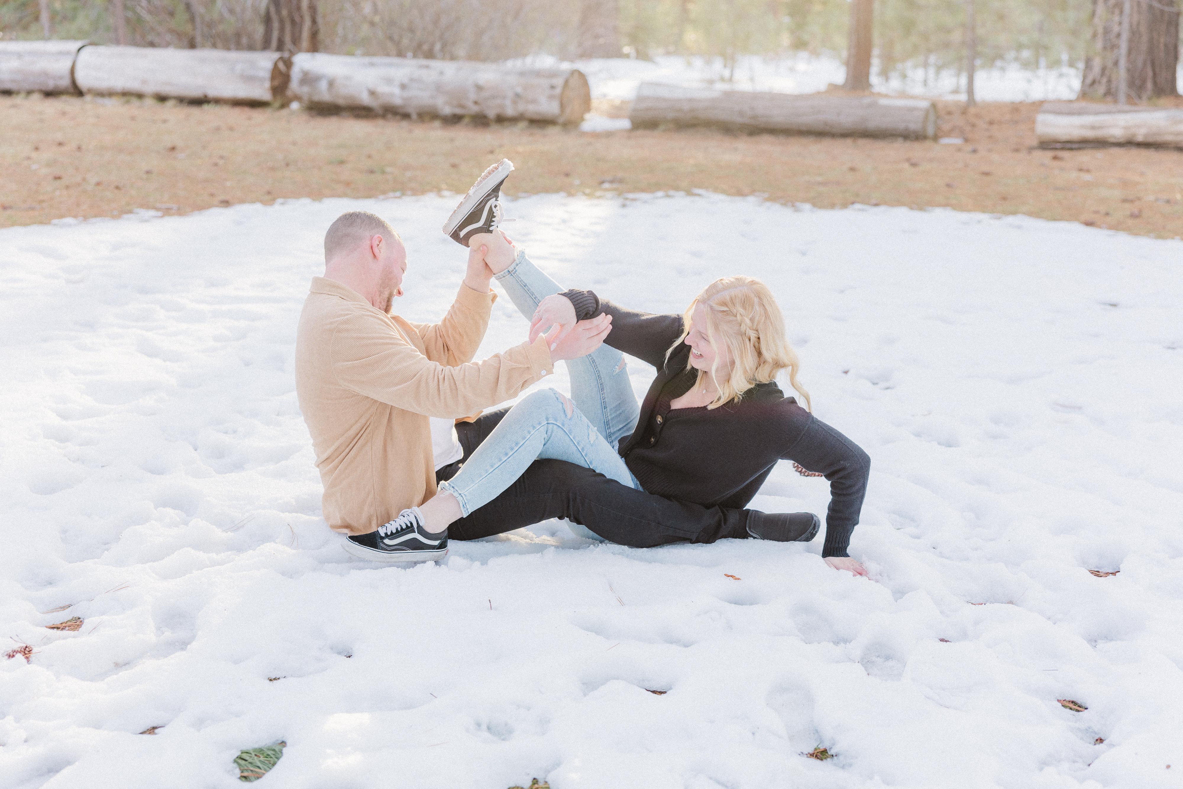 The Wedding Website of Davianna Morris and Dawson Fettic