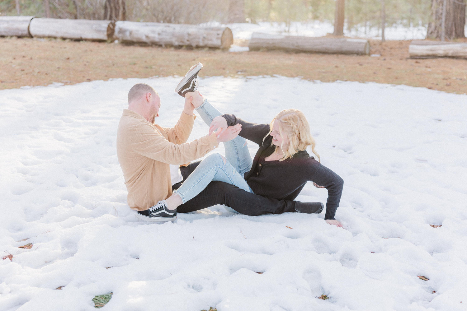 The Wedding Website of Davianna Morris and Dawson Fettic
