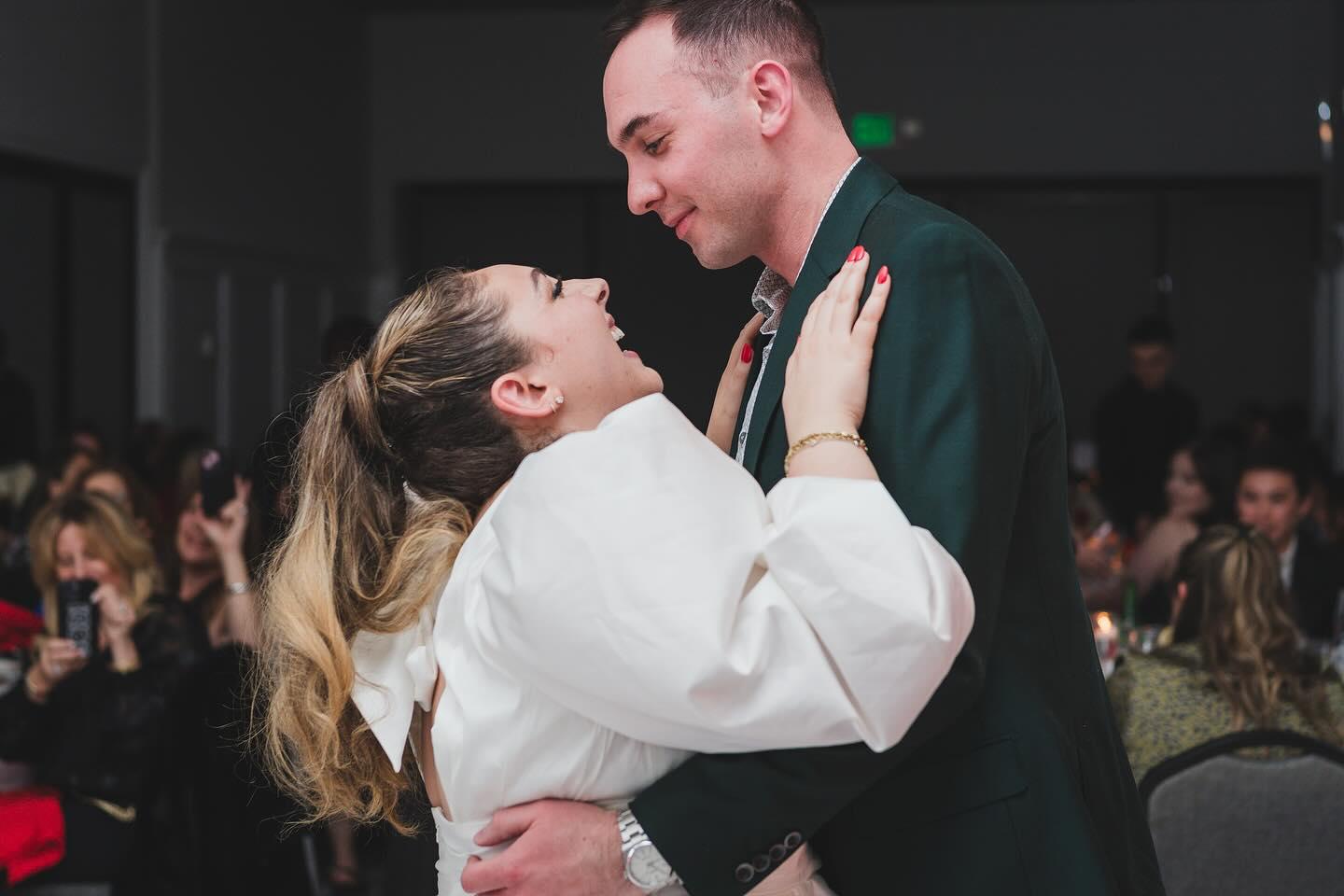 The Wedding Website of Carli Aiello and Jonathan Simon