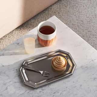 Fluted Contrast Marble Mug