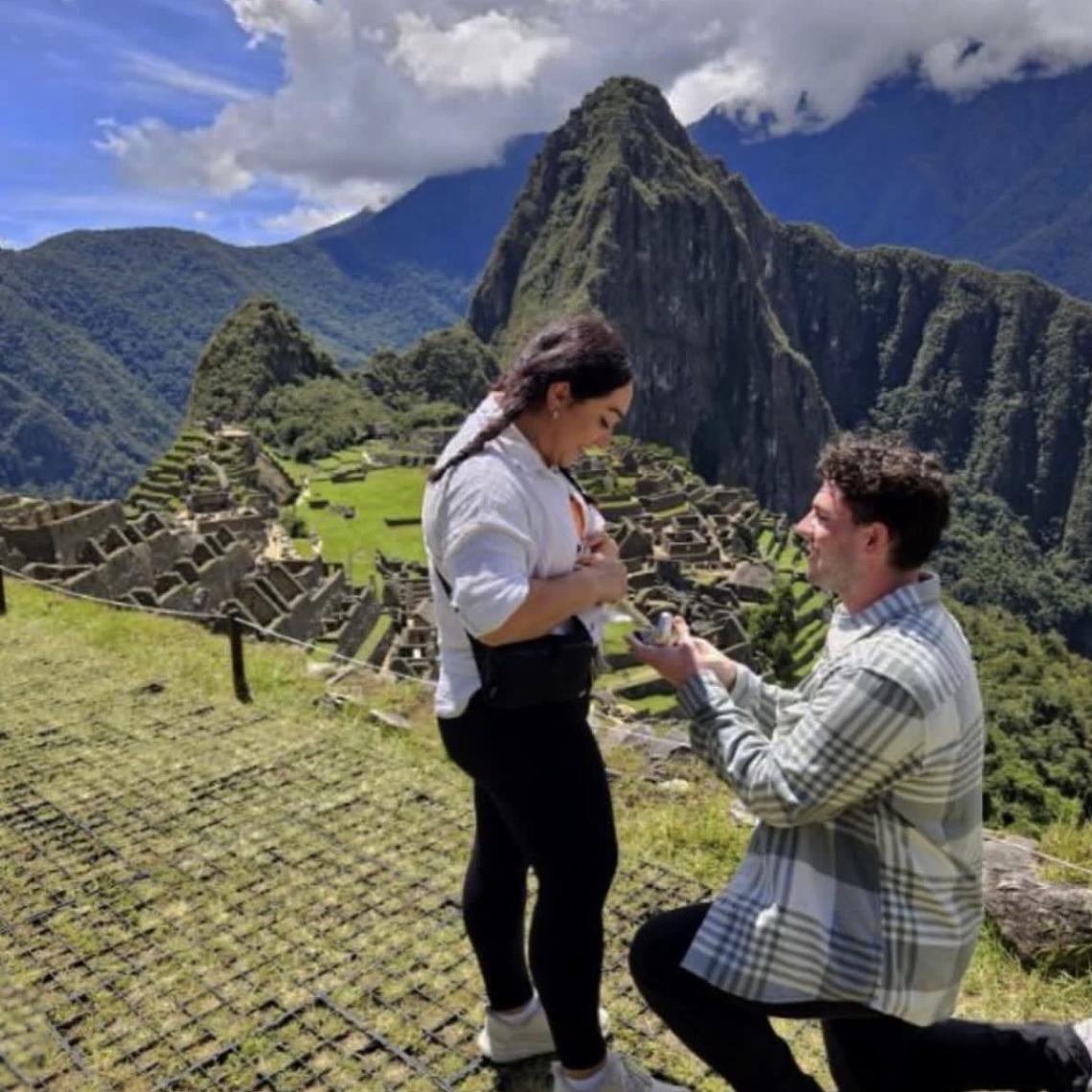 Dechlyn proposes to Brianna at Machu Picchu