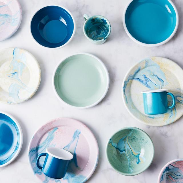 Multi-Color Enamel Dinnerware - Pink Swirl
