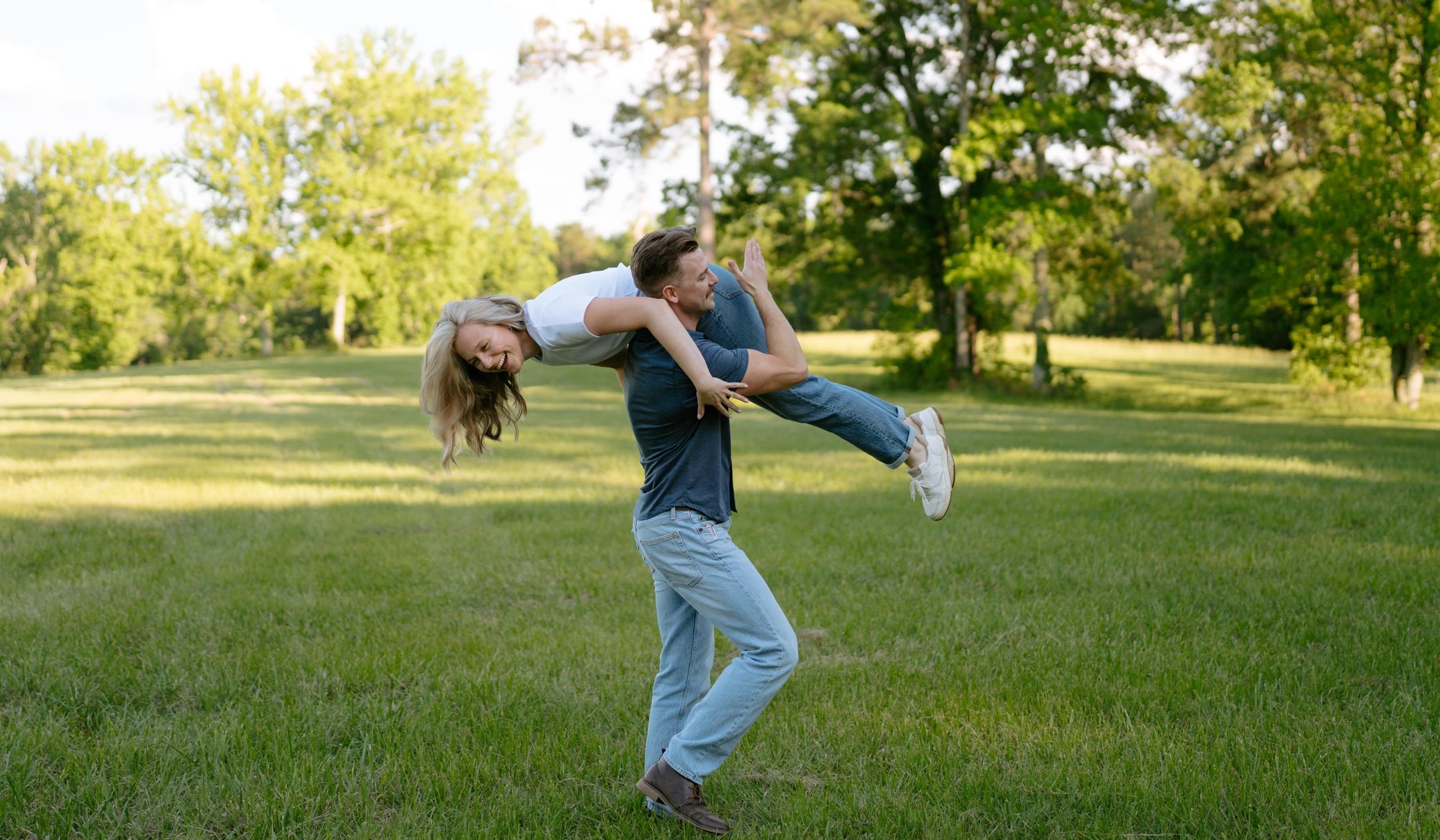 The Wedding Website of Sara Spoone and Remington Bass