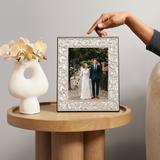 Aura x Aram Heart Digital Photo Frame