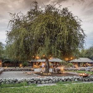Couples Massage at Singita Sasakwa Lodge
