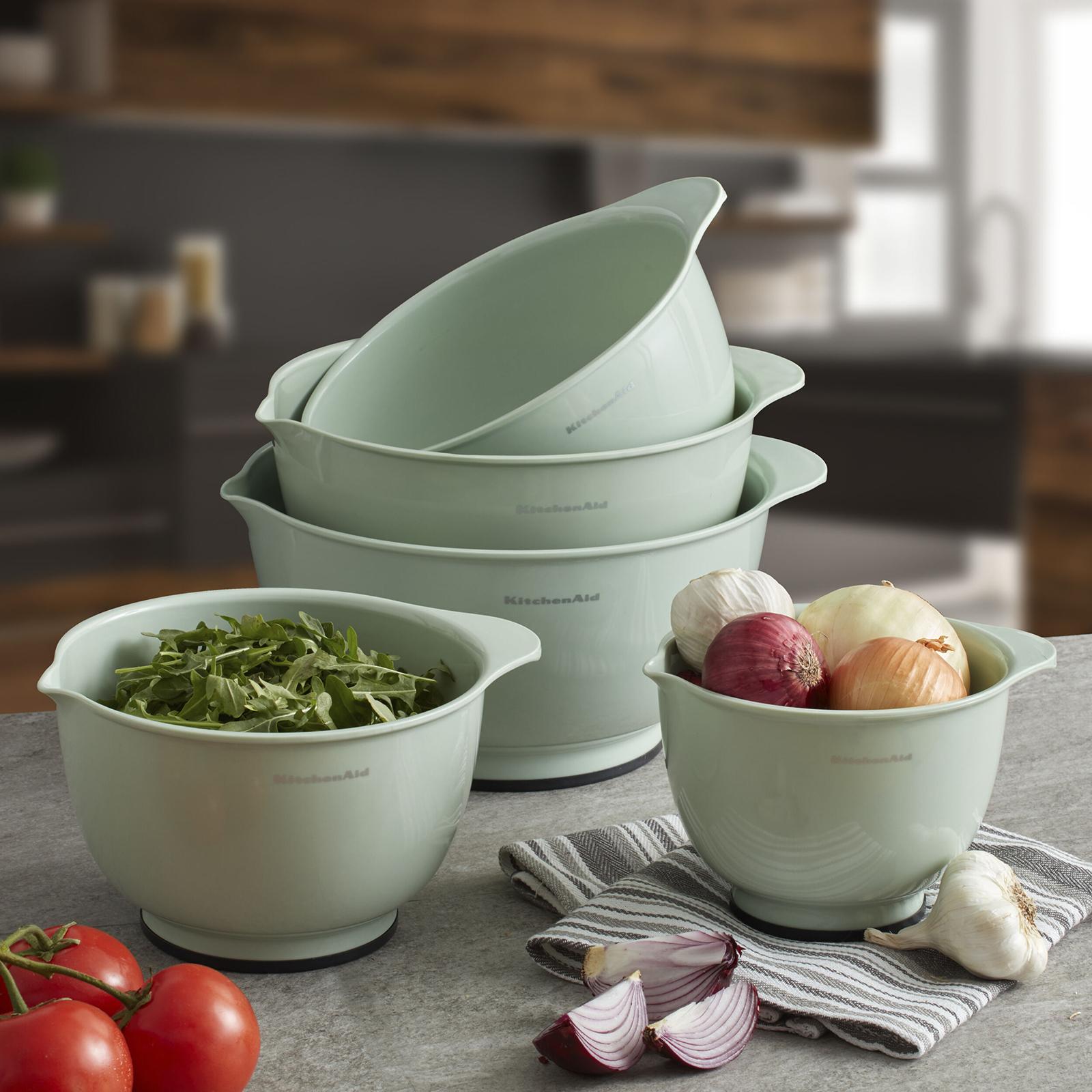 Le Creuset, 4-Piece Silicone Prep Bowl Set - Zola