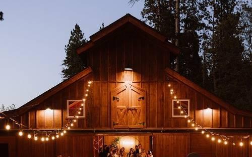 The Wedding Website of Jasmine Hassett and Adam Kolvas