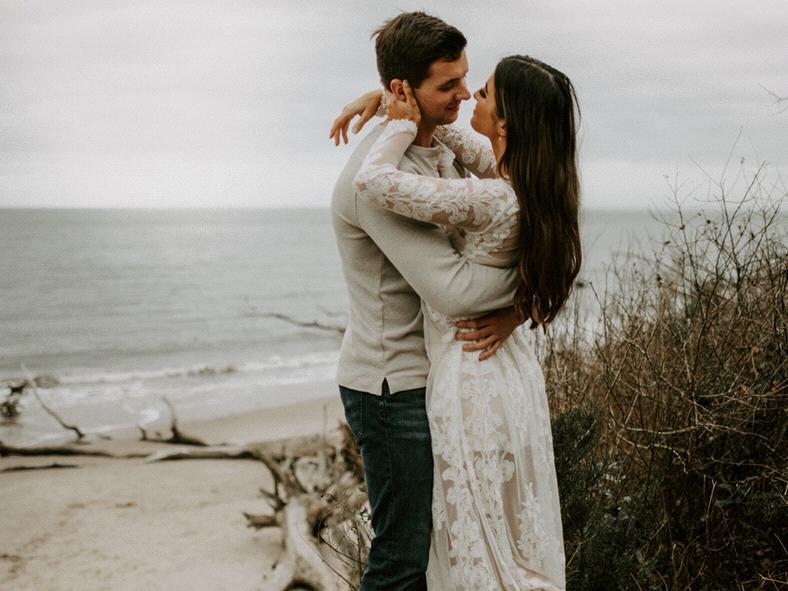 The Wedding Website of Andrea Hale and Gunnar Stone