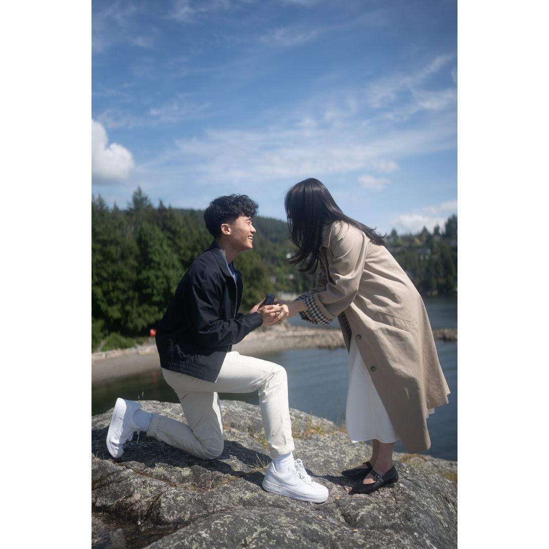 Some of our favourite photos from when Ivan proposed! Thank you Enoch again for these :)