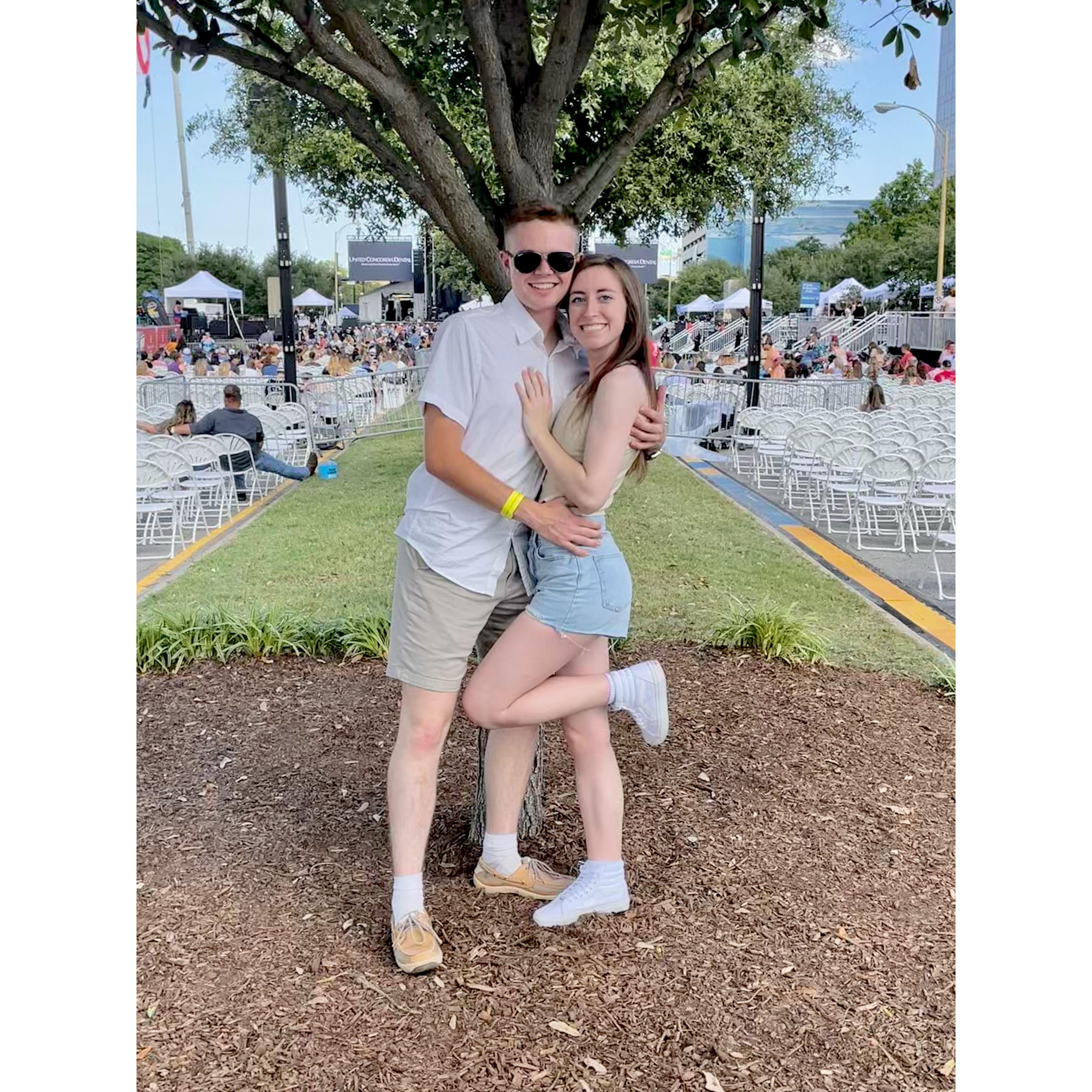 Us at a Morgan Wallen concert!