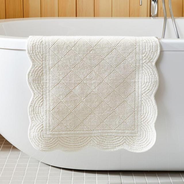 Heather Taylor Home – Organic Scallop Edge Bath Mat