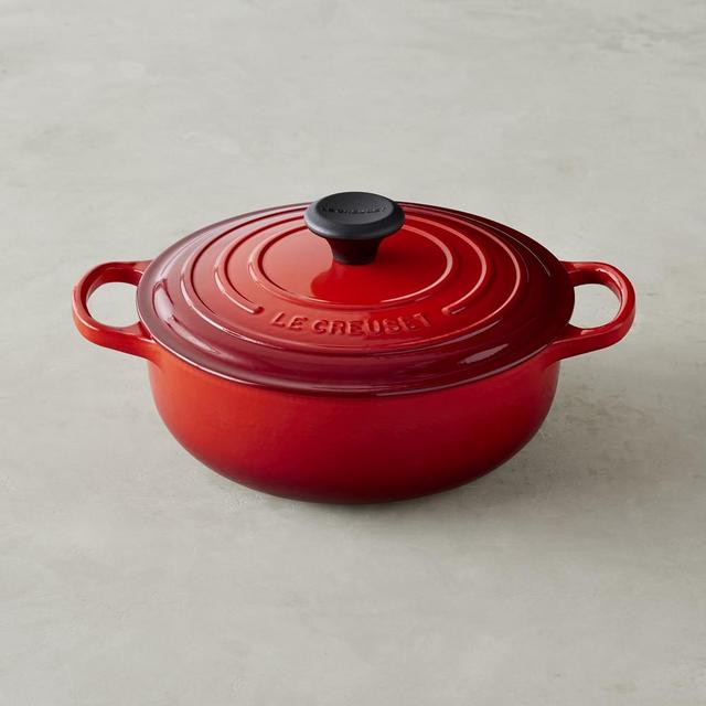 Le Creuset Cast-Iron Essential Oven, 3 1/2-Qt., Red