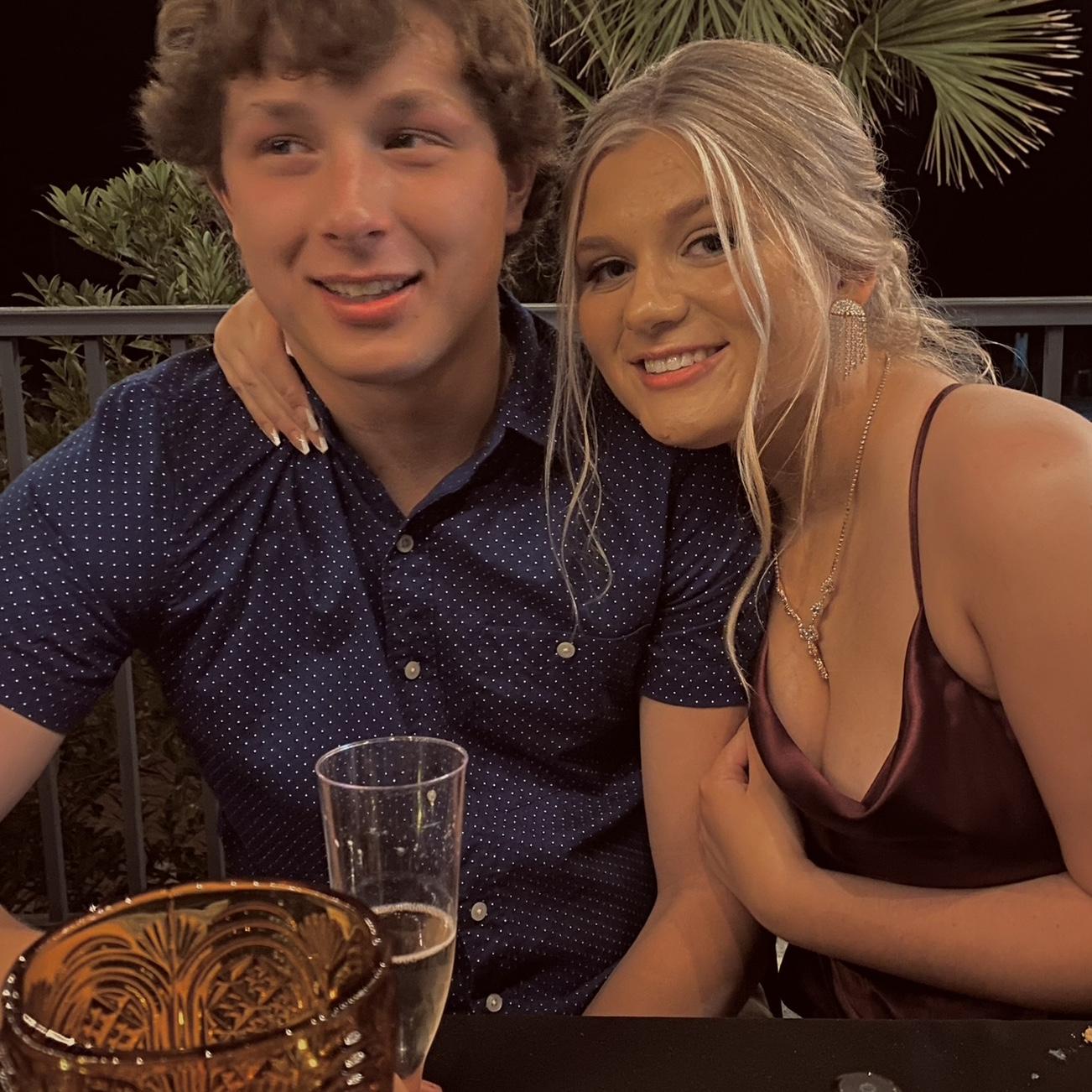 2nd trip for my sisterās wedding! - šDestin, Florida; October 2022.