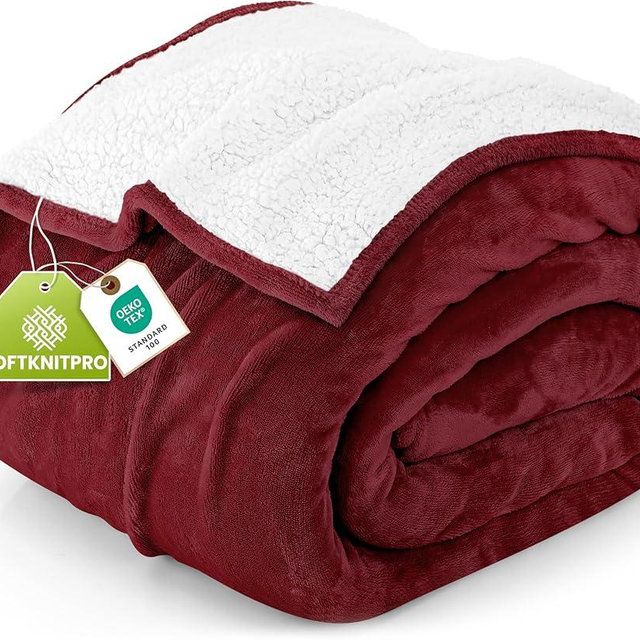 Utopia Bedding Sherpa Blanket Twin Size (Red, 90x66 Inches) - Soft Lightweight Plush Fleece Reversible Blanket for Bed, Sofa, Couch, Camping and Travel