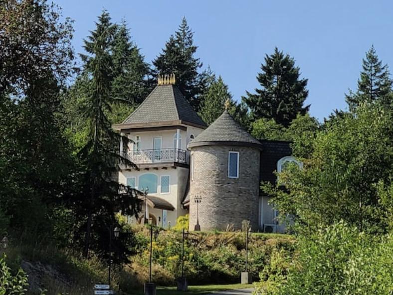 The Wedding Website of Katie Lindahl and Korey Mansell