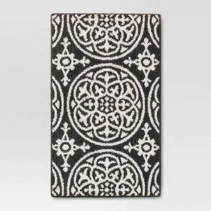 Gray Medallion Tufted Washable Accent Rug 1'8"X2'10"/20"X34" - Threshold™