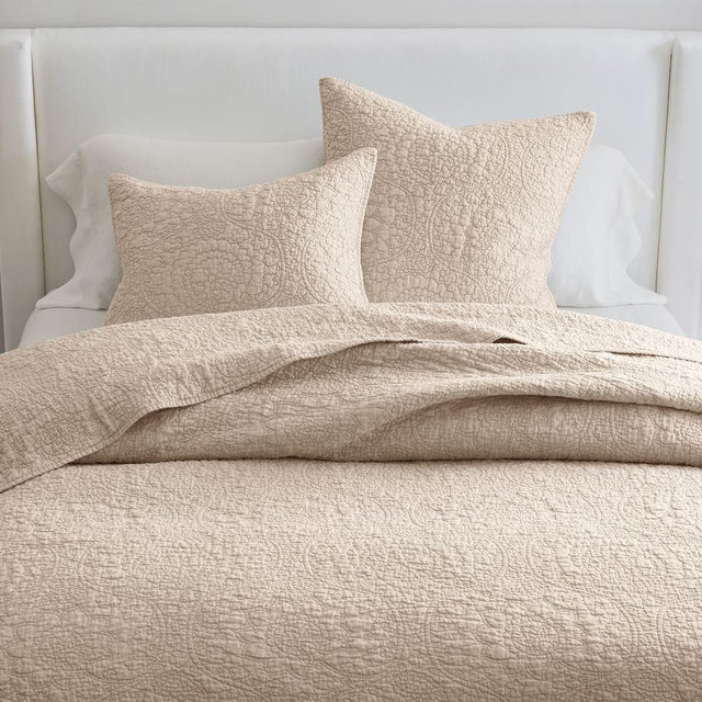 Belgian Flax Linen Floral Stitch Quilt, King/Cal. King, Rosewater