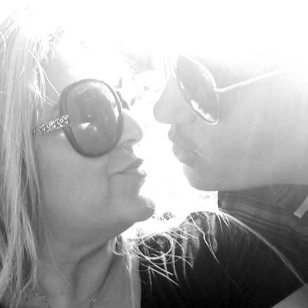 Besitos By the Beach 2017