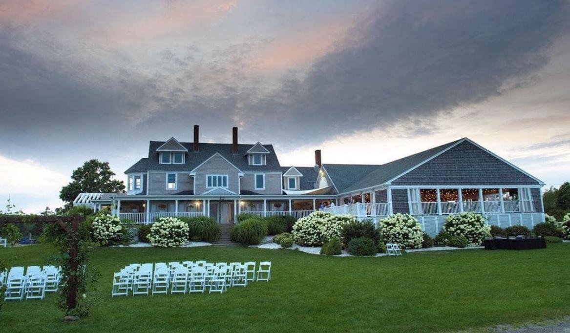 The Wedding Website of Megan Aukstikalnis and John Long