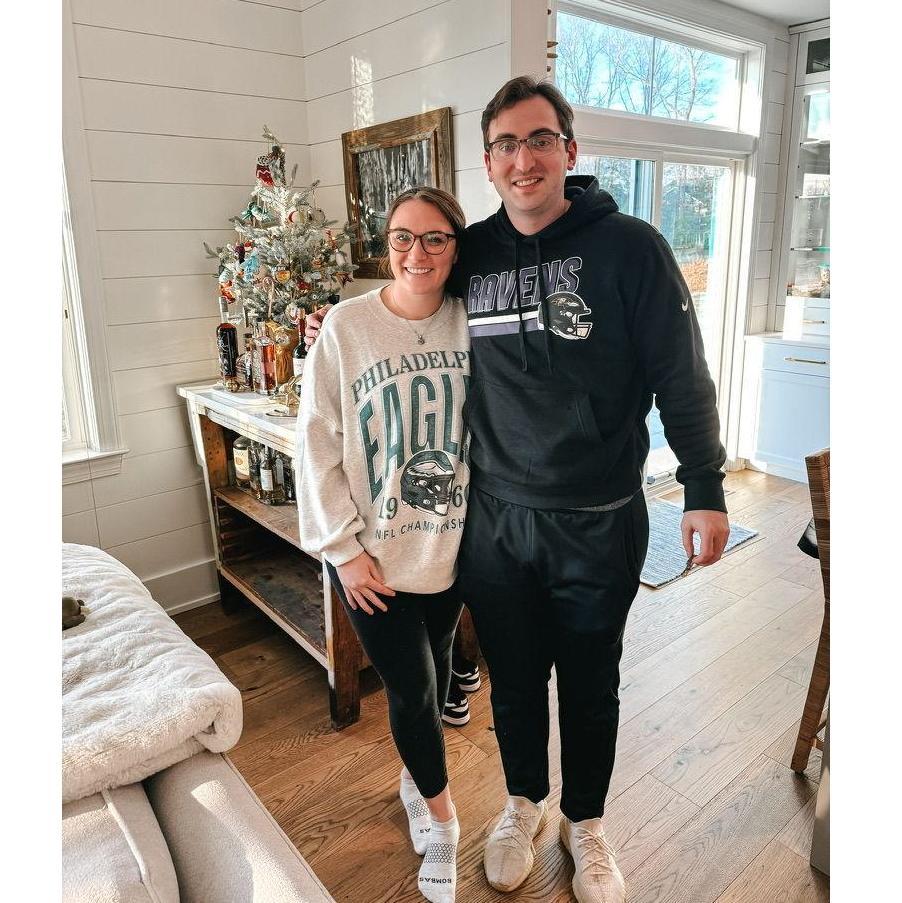 An Eagles fan and a Ravens fan are getting married!