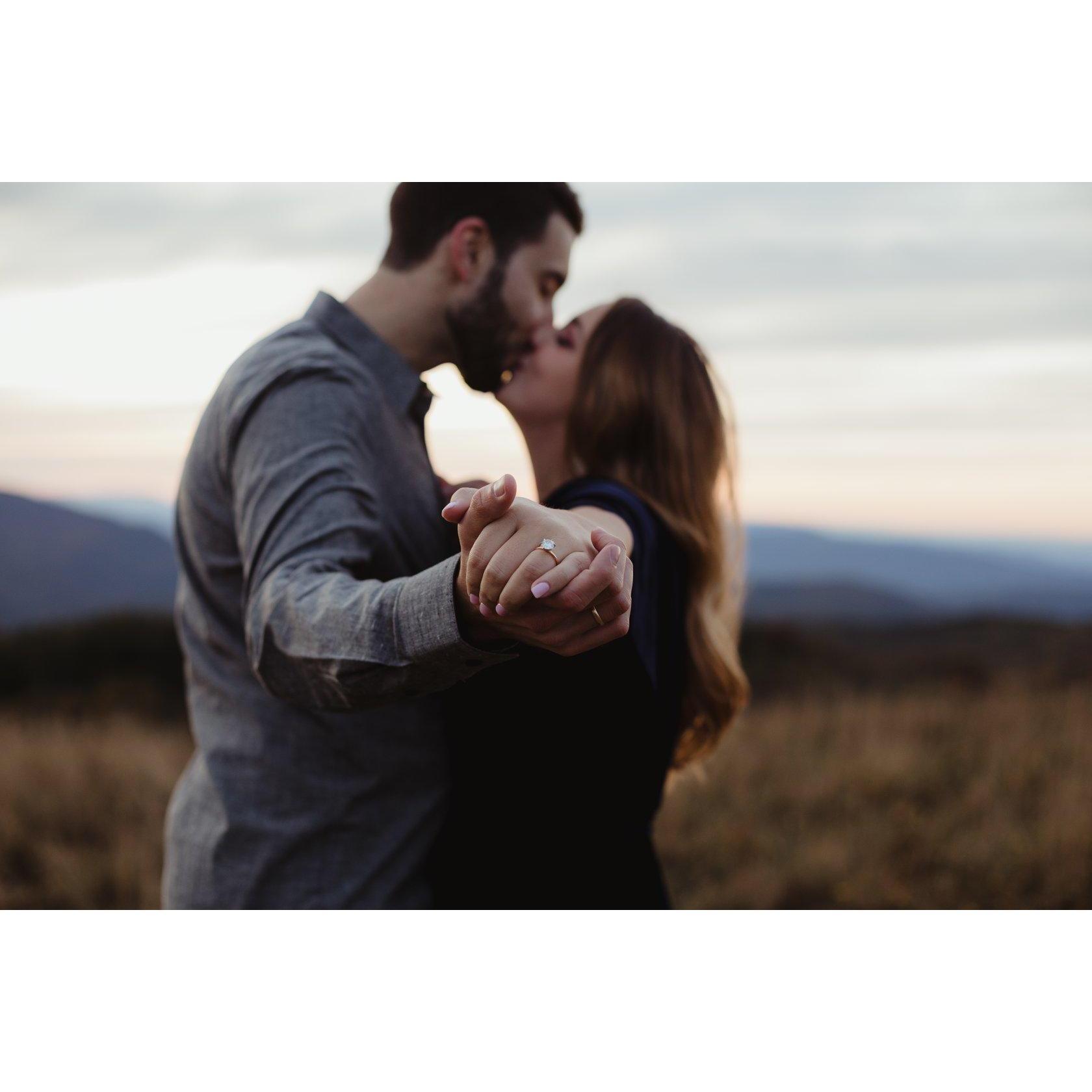 Max Patch engagement photos - Joy Wildflower Photography