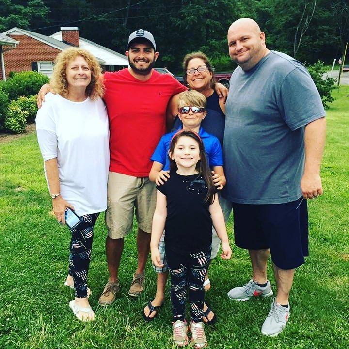 Aunt Sharon, Cody, Karen & Curt with the littles, Camden and Kenleigh!
