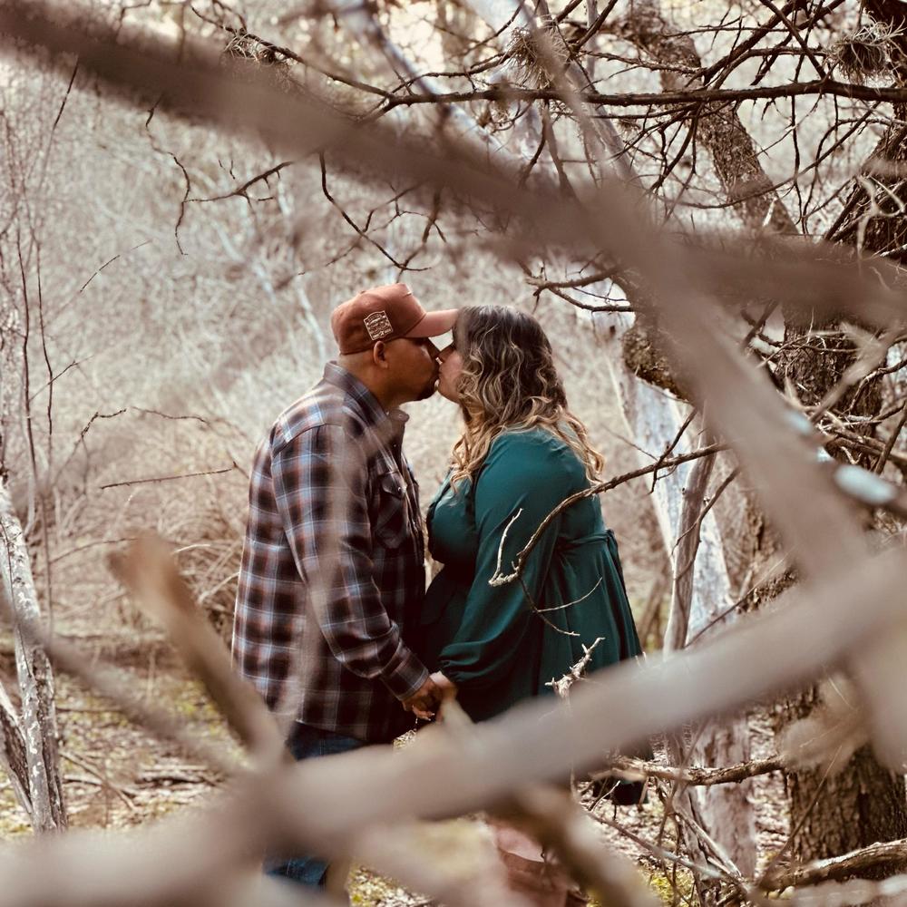 Jessica Huff and Delfino Ramirez Jr.'s Wedding Website, image size:1000x1000