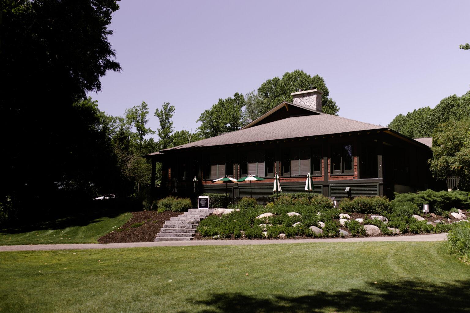 The Wedding Website of Tara Hoelzer and Neal Humbarger