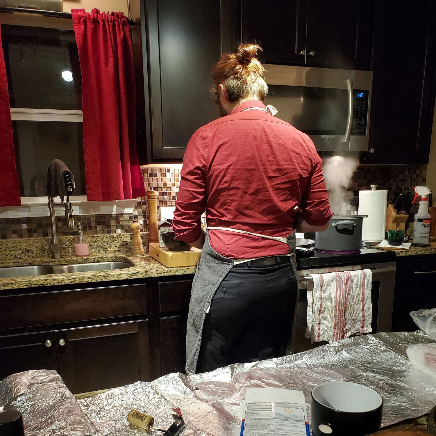 Marcel cooking for Anna while she was visiting him, the night before they started dating.